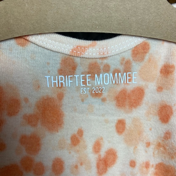 🟡 3/$20 3-6 Months Ghost Onesie, White and Orange Dip Dye - Picture 4 of 4